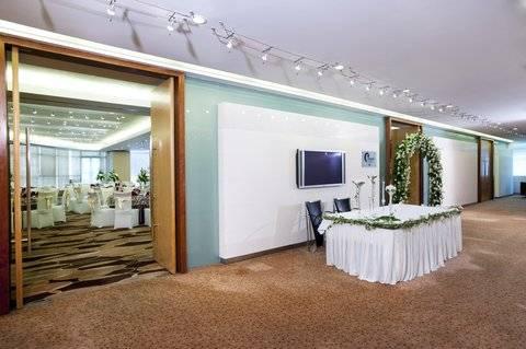 Vista By Ihg 酒店 4*